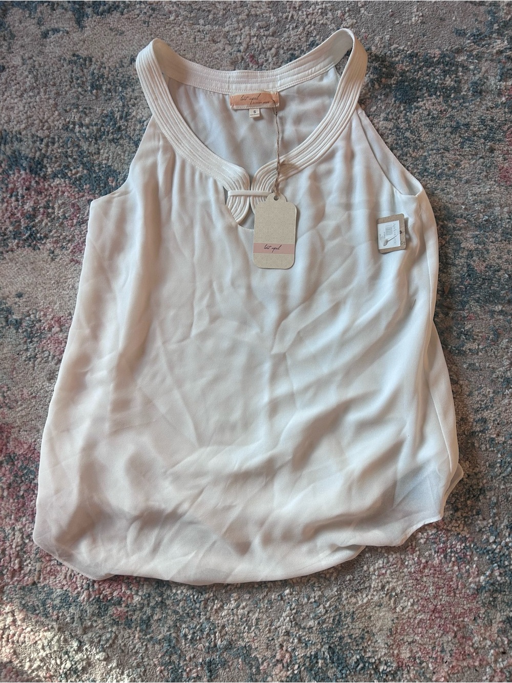 Lightweight Ivory Sleeveless Round-Neck Blouse